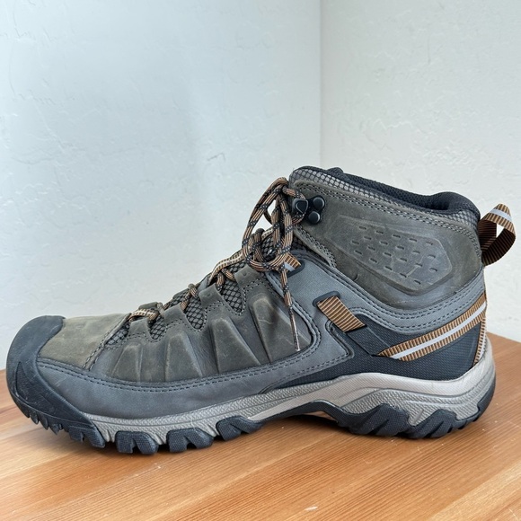 NEW Keen Targhee III MID WP Black Olive/ Golden Brown Men’s Size 12